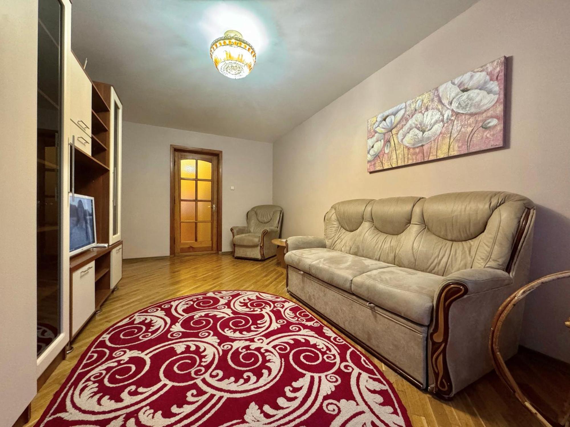 Apartment Apartpoltava: Cozy 3-bedroom Center *